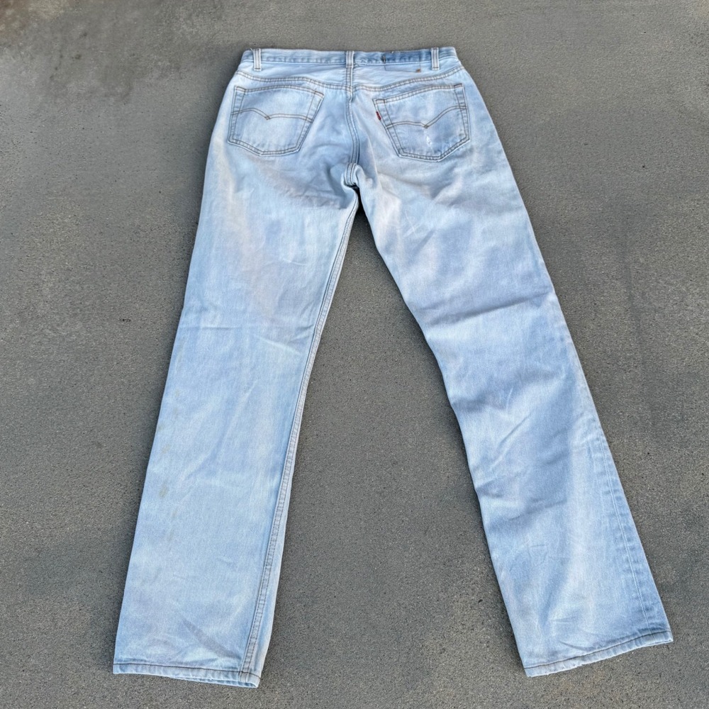 Vintage Levi's 501 Light Wash Button Fly Straight Leg Jeans Made in USA 34x32 - Picture 12 of 14